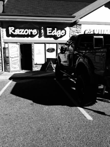 Razors edge calgary hours At Razors Edge Barber Shoppe, we are dedicated to providing high quality salon services for men, boys and women, in a warm, friendly atmosphere. All our barbers are professionally trained to provide anything you require including: classic cuts, Fades, Flat tops, Kid's cuts, wedding groups, hot towel shaves, beard trims and much more/5(3).