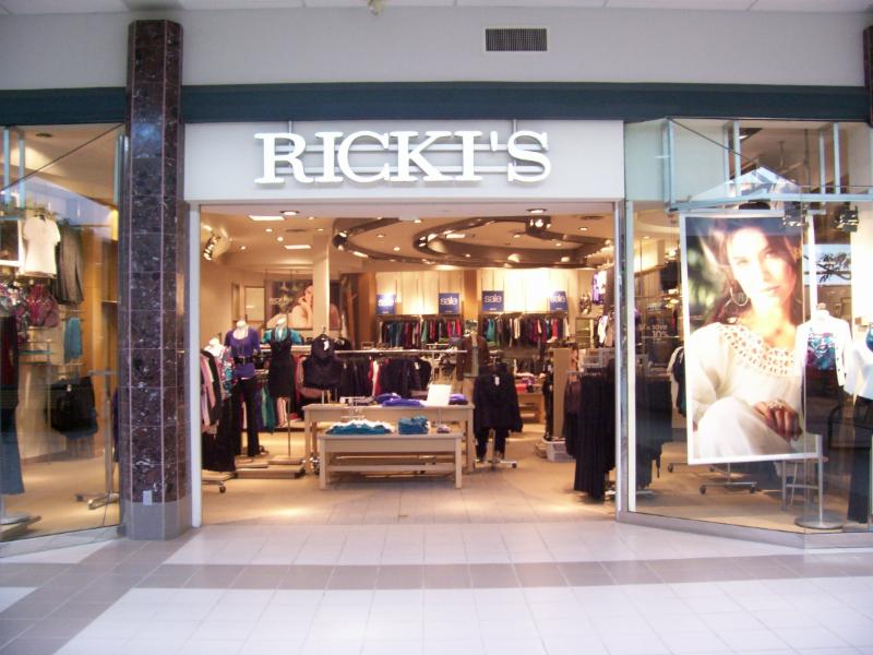 Lindsay Square Mall Opening Hours 401 Kent St W, Lindsay, ON