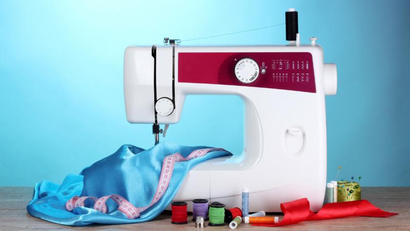 Burda : 12/2016 / Burdastyle Швейные машины Janome 6260QC-QC2325