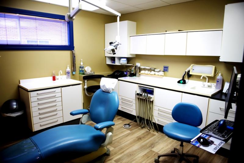 Clinique Dentaire Roger Marchand  Opening Hours  107 rue du Curé