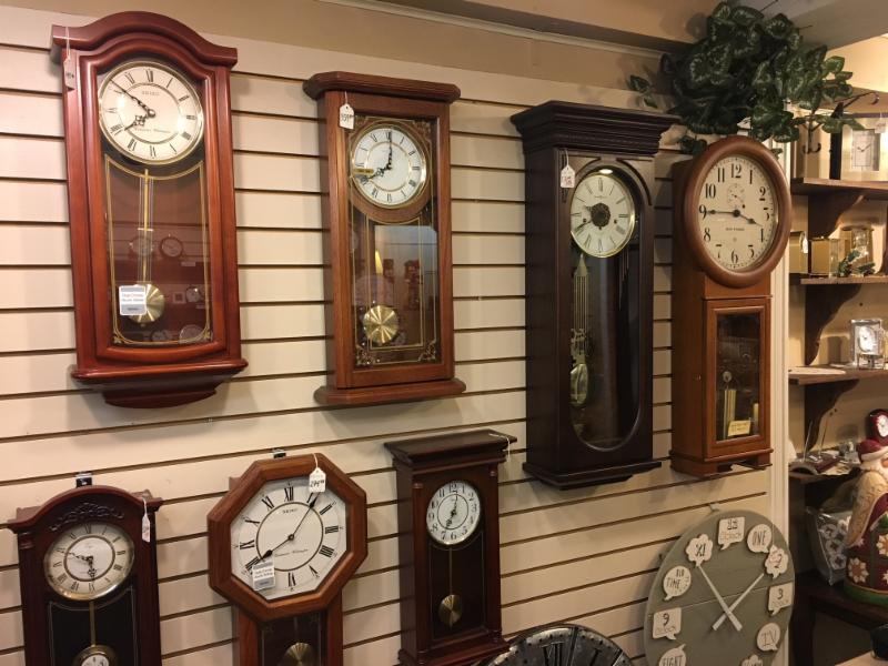 Heritage Clock Shop Opening Hours 112 King St W, Brockville, ON