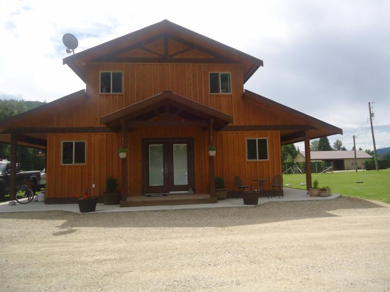 Shuswap Pet Resort Opening Hours 2170 CambieSolsqua Rd RR 5