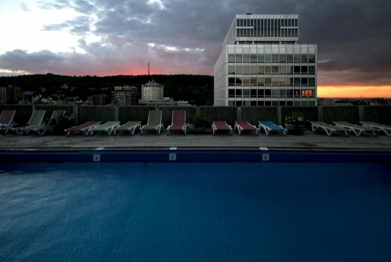 Le Cantlie Suites Hotel Montreal Canada Hôtel Le Cantlie Suites - Opening Hours - 1110, rue Sherbrooke O