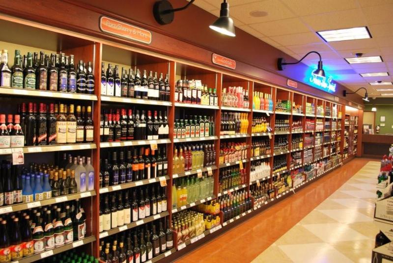 Solo Liquor Store Opening Hours 10012 Franklin Ave, Fort McMurray, AB